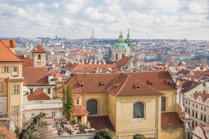Guided Walking Tour in Prague - A Closer Look at the Tour Experience