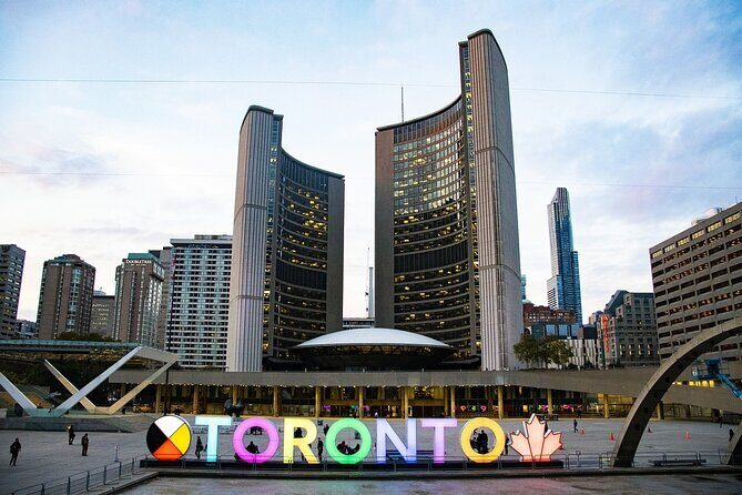 Guided Walking Tour in Toronto - Introduction to the Tour Experience