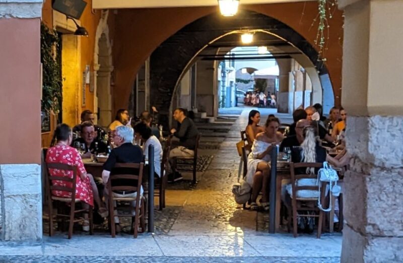 Guided Walking Tour in Verona - End Point: Cattedrale di Santa Maria Matricolare