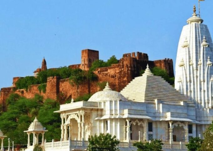 Guided Walking Tour of Divinity Jaipur With a Local - Cultural Insights