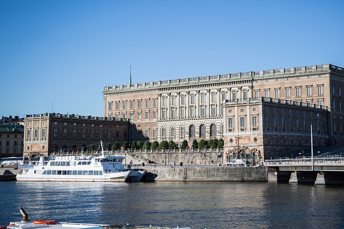 Guided Walking Tour: Stockholm Old Town (English or German) - Meeting and End Points