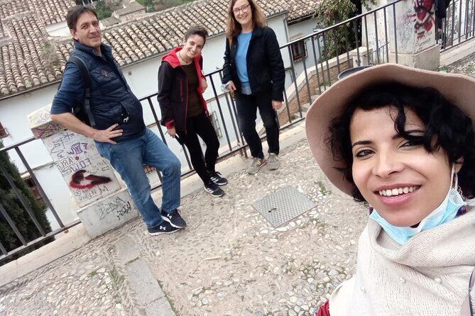 Guided Walking Tour with Panoramic Views and Terraces of Granada - Practical Details & Tips for Travelers