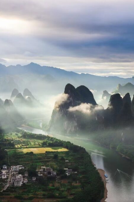 Guilin: Li River Cruise With Buffalo and Tour of Yangshuo - Suitable for Moderate Fitness