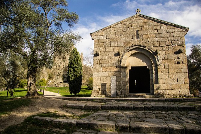 Guimarães & Braga Small Group Tour, Lunch & All Tickets Included - Professional Guide