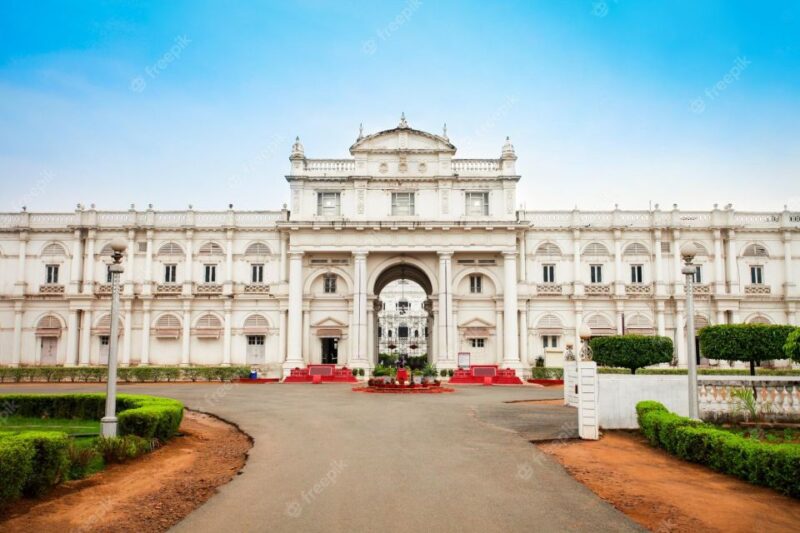 Gwalior: Gwalior Fort and Jai Vilas Palace Private Day Trip - Highlights of Gwalior Fort