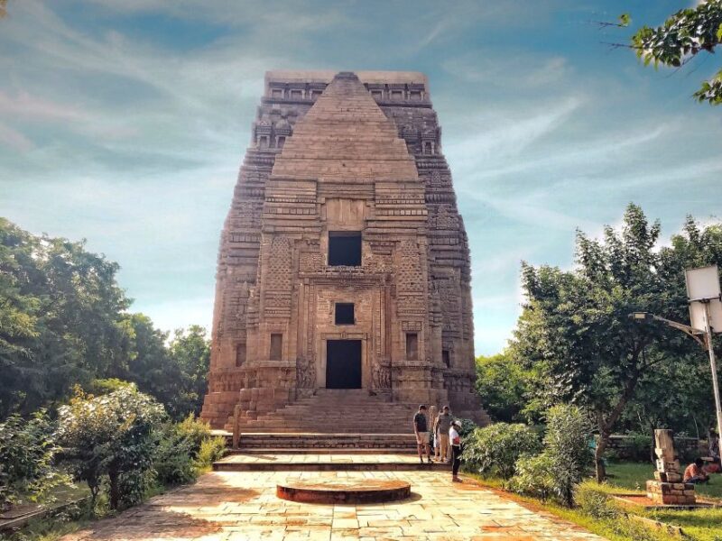 Gwalior: Gwalior Fort and Jai Vilas Palace Private Day Trip - Exploring Jai Vilas Palace