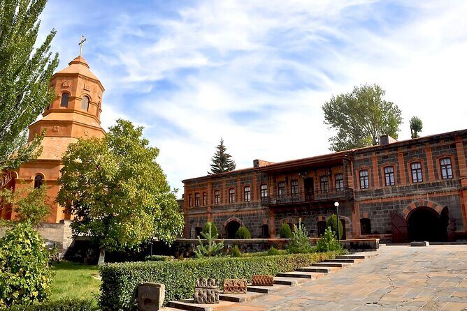 Gyumri, Black Fortress, Urban Life (Dzitoghtsyan) Museum - Introduction: What’s this Gyumri Tour All About?