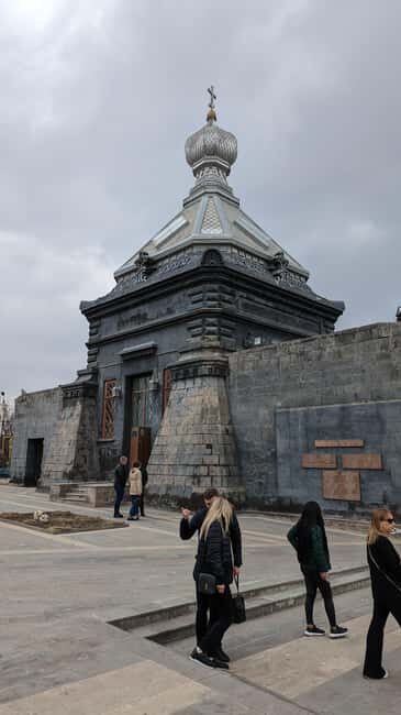 Gyumri: Private Guided Walking Tour By A Local Guide - The Reviews Speak for Themselves