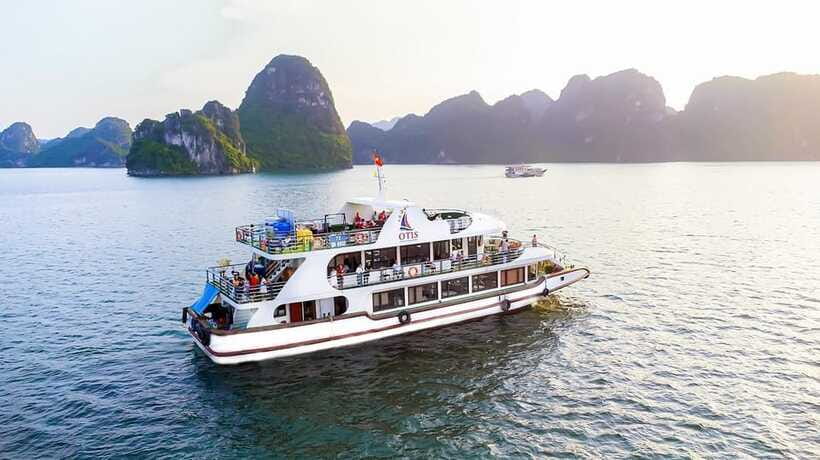 Ha Long Bay 1 Day - 5 Star Cruise & Buffet Luch Rich Menu - Culinary Delights: Buffet Lunch Menu