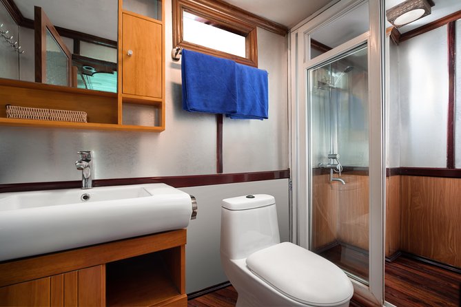 Ha Long Bay 2D1N on 2-star-plus Cruise - Safety and Accessibility