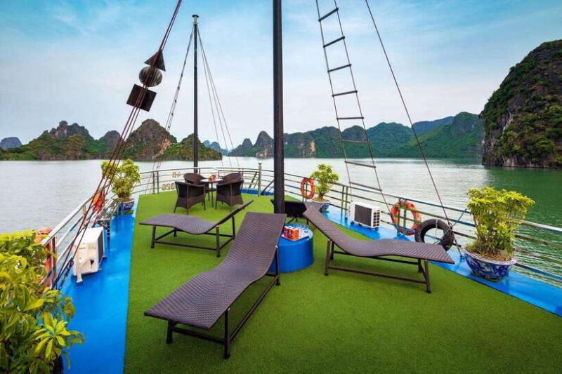 Ha Long Bay Small Deluxe Cruise Day Trip With Kayak & Lunch - Detailed Itinerary of the Day Trip