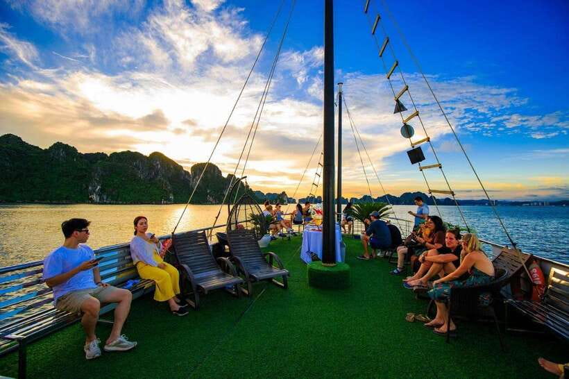 Ha Long Luxury Cruise With Kayaking, Swimming and Lunch - Tour Overview and Pricing