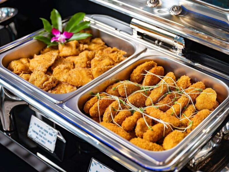 Ha Long Tour on 5-Star Cruise (Route 2: Big-Small Group Bus) - Dining Experience