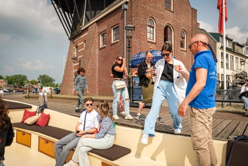 Haarlem: Canal tour + Dutch Windmill de Adriaan tour - FAQ