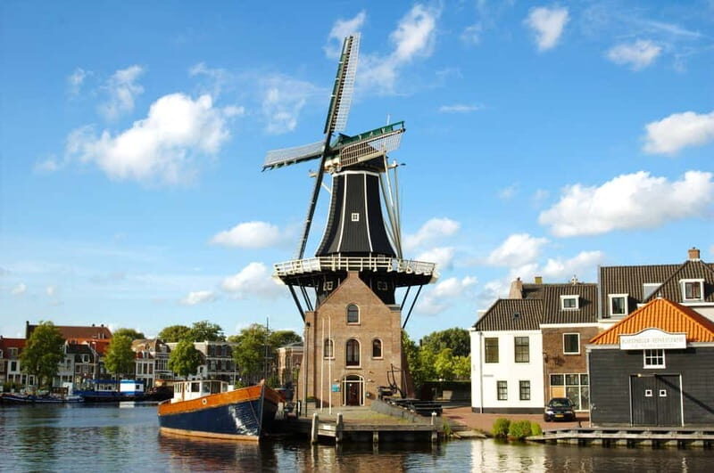 Haarlem: Dutch Bitterballen and Drinks Cruise - A Well-Balanced Experience with Authentic Flair