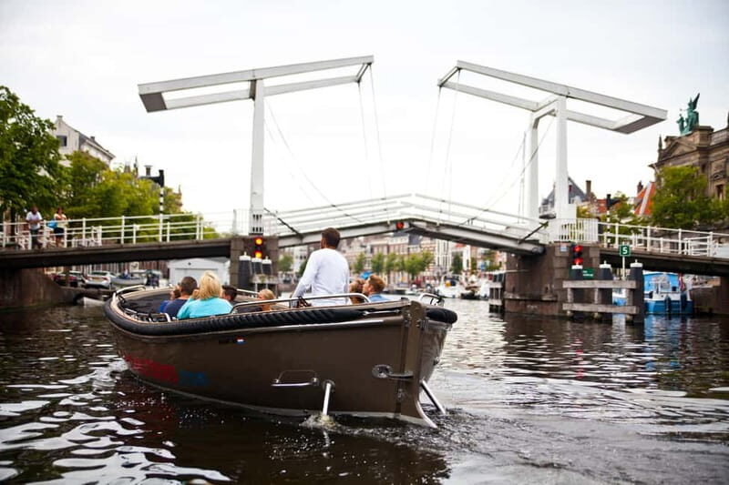 Haarlem: Open Boat Canal Tour in the Historical City Center - FAQ