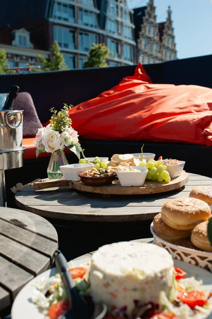 Haarlem: Sightseeing Boat Tour with Snacks and Drinks - Key Points