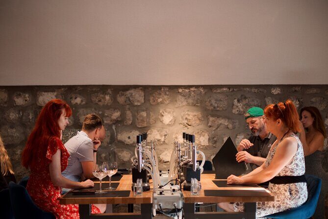 Habitat Gin Lab Experience - What to Expect During the Habitat Gin Lab Experience