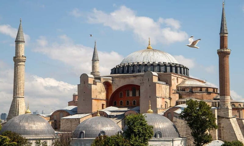 Hagia Sophia and Basilica Cistern Tickets with Audio Guides - A Closer Look at the Landmarks and the Experience