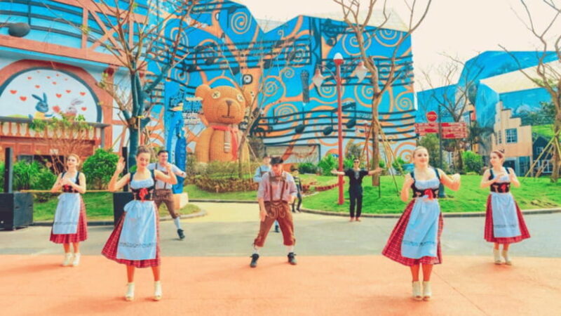 Haikou: Changying Universal 100 Fantasy Paradise - Who Should Visit?