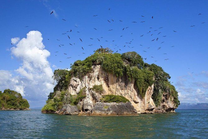 Haitises National Park with Paraiso Caño Hondo & Montaña Redonda - Frequently Asked Questions