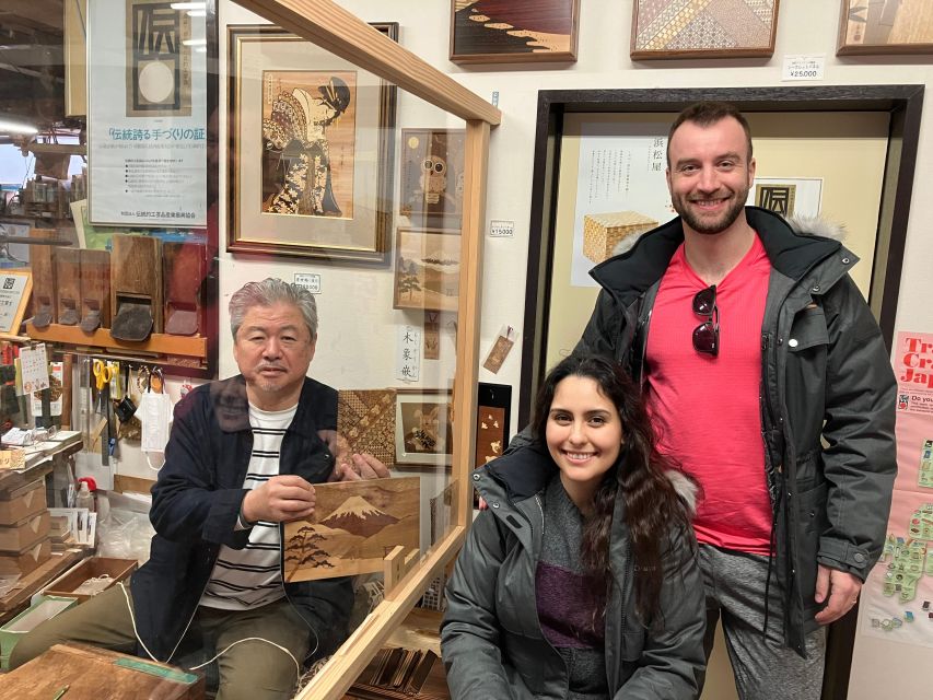 Hakone Day Tour to View Mt Fuji After Experiencing Wooden Culture - Visiting the Hakone Shrine and Lake Ashi