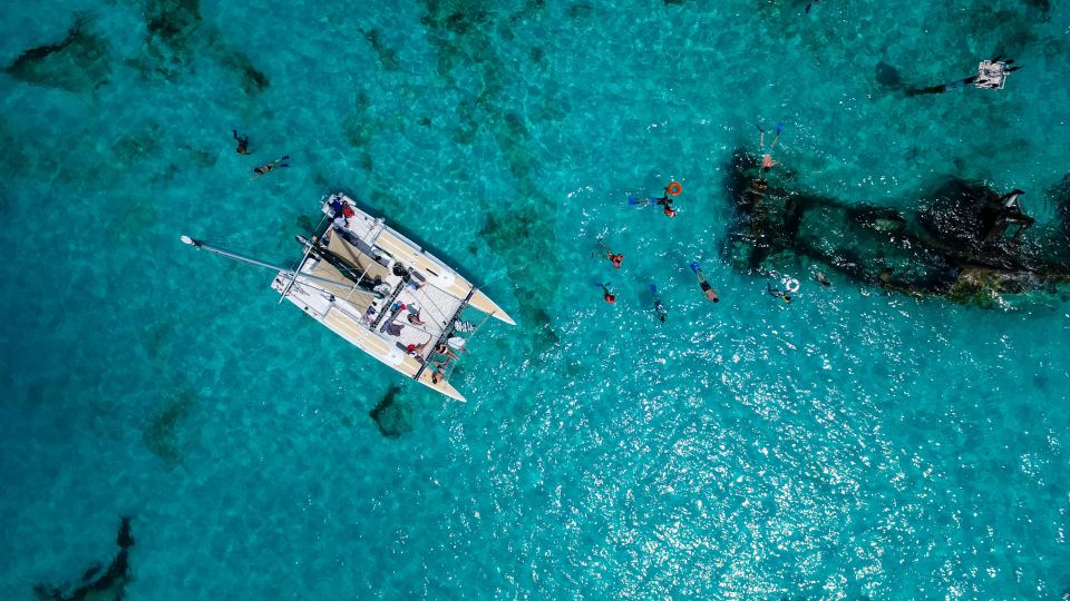Half-Day All-Inclusive Private Catamaran Isla Mujeres - Catamaran Amenities
