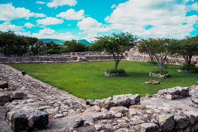 Half-Day Archeological Private Tour in San Miguel De Allende - The Guide and Personalization
