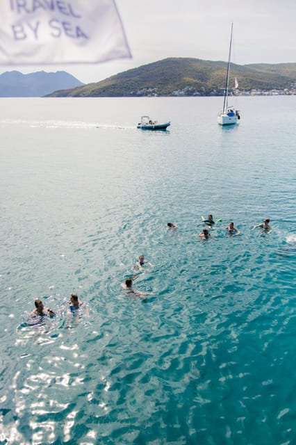 Half-Day Athens Cruise: Swim Stop,Lunch, and Drinks Included - Who Should Consider This Tour?