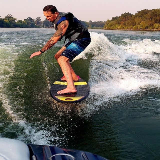 Half Day Boarding Experience Wakeboard,Wakesurf,or Kneeboard - Inclusions