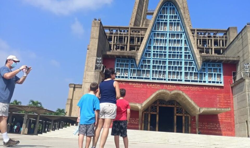 Half Day Cultural Tour From Punta Cana to the Basilica in Higuey - Higuey Market Exploration