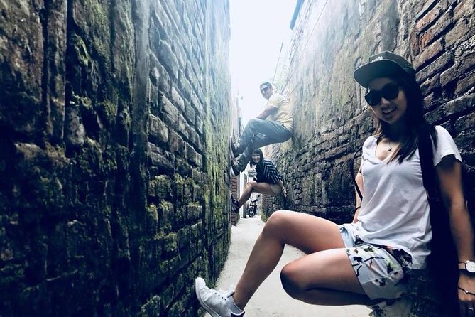 Half-day Explore Bat Trang Ceramic Village by Russian Jeep - Lunch in the Village