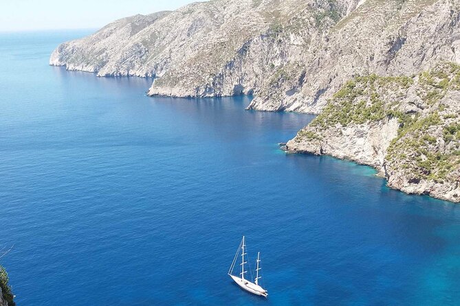 Half-Day Guided Tour Shipwreck and Blue Caves Review - Negative Feedback Concerns