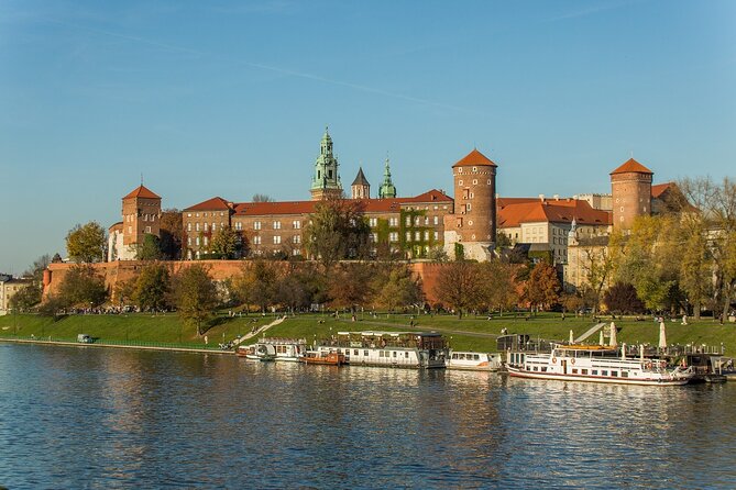 Half-Day Guided Wawel Tour and Vistula River Cruise With Lunch - Cancellation and Rescheduling Policy