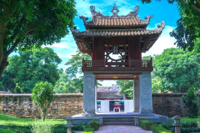 Half-day Ha Nois Hidden Gems And Historic Sites - Exploring the Temple of Literature