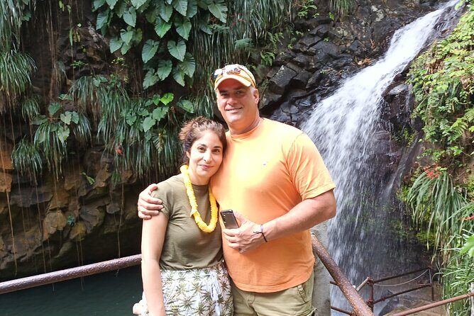Half-Day Hawaiian Leis Chocolate Waterfalls Beach Tour - A Closer Look at What This Tour Offers