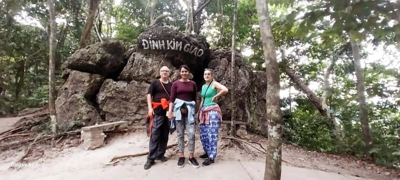 Half Day Hiking to Cat Ba National Park With a Guide - Visiting Quan Y Cave (Hospital Cave)