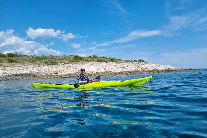 Half-Day Kayak Tour From Hvar Town - Tour Size and Accessibility
