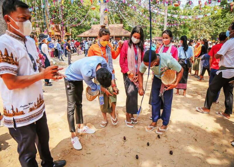 Half Day Khmer New Year Tour by Tuk Tuk On 13-14-15-16-April - Exploring Cambodia’s Largest Lake and Floating Villages