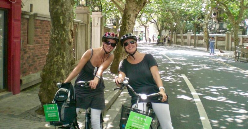 Half-Day Old Shanghai Small Group Bike Tour (Day & Night) - Tour Experience
