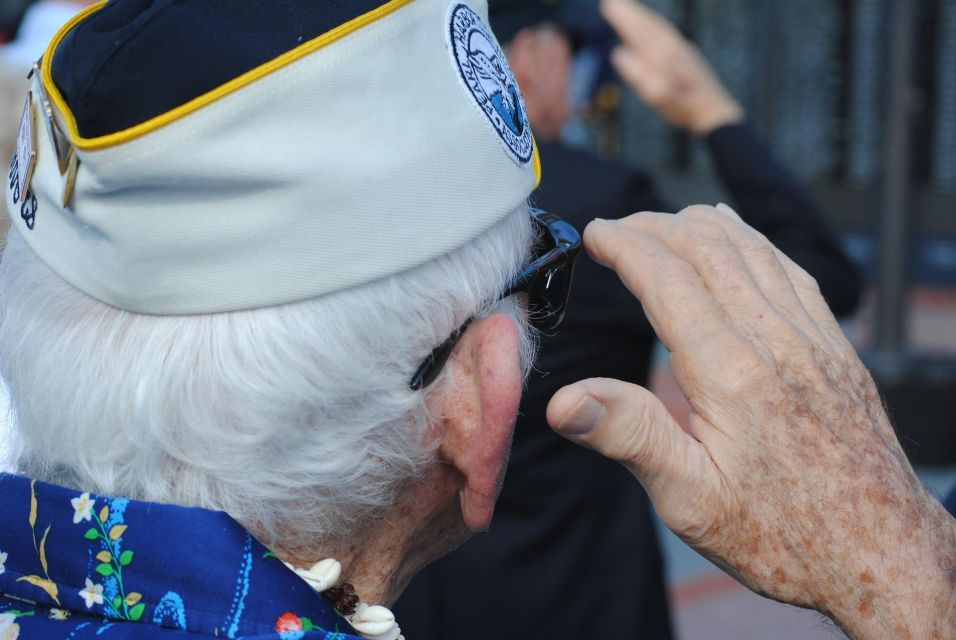 Half-Day Pearl Harbor Tour- Reverence TourArizona Memorial - Key Points