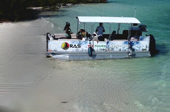 Half Day Private Charters in Iguana Island for 8pax - Detailed Breakdown of the Itinerary