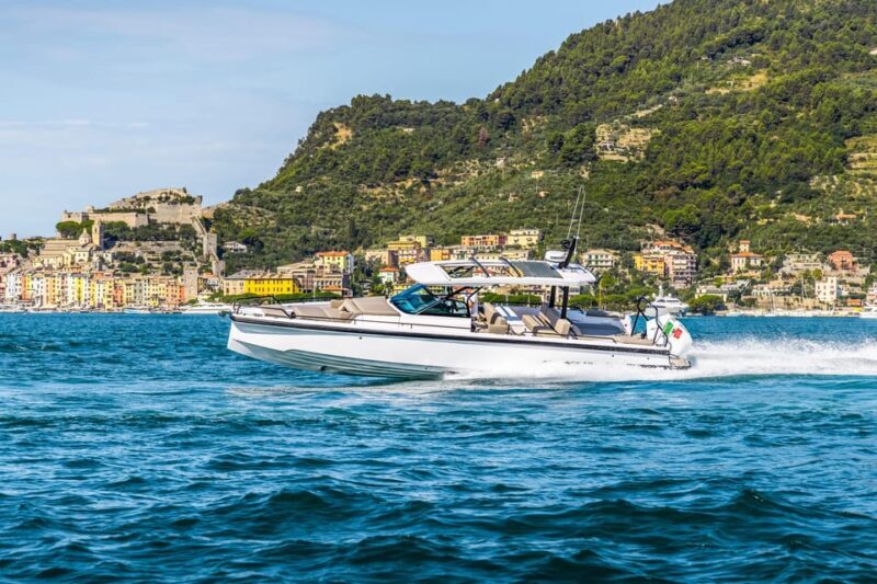 Half-Day Private Swimming Cruise along the Athenian Riviera - Key Points