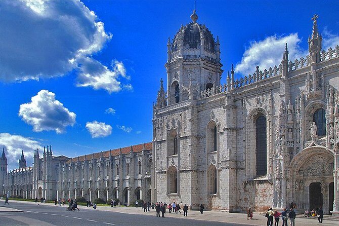 Half day private tour of Lisbon - Frequently Asked Questions