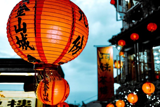 Half Day Private Tour to Jiufen, Shifen Waterfall & Pingxi Sky Lantern - Shifen Old Street