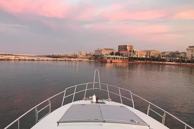 Half Day Private Yacht Tour on the Syracuse Coast - Onboard Activities and Amenities