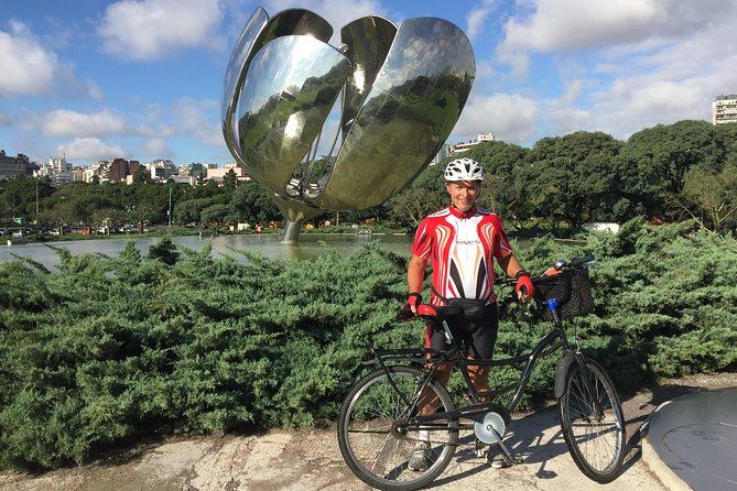 Half-Day Recoleta and Palermo Bike Tour in Buenos Aires - Tour Experience and Atmosphere