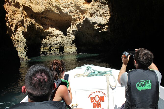 Half-Day Sailing Tour in Baia De Lagos With Lunch - Boat and Group Details