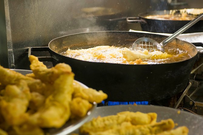 Half-Day Small Group Food and Wine Tasting Tour in Rome - Exploring Campo De Fiori