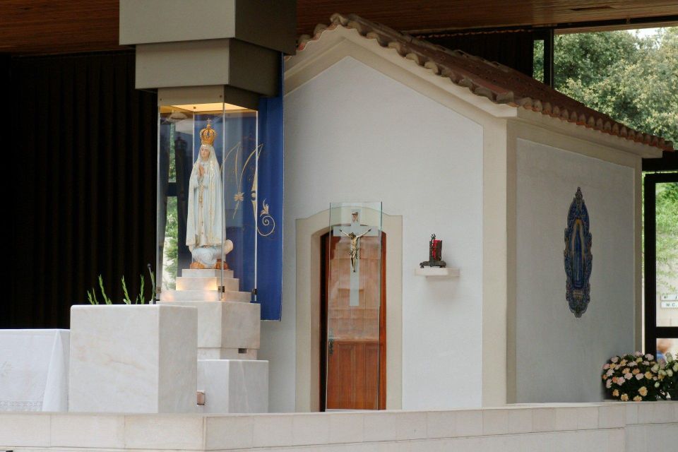 Half-Day Tour From Lisbon to Fátima (4 Hours) - Availability and Devotion Days